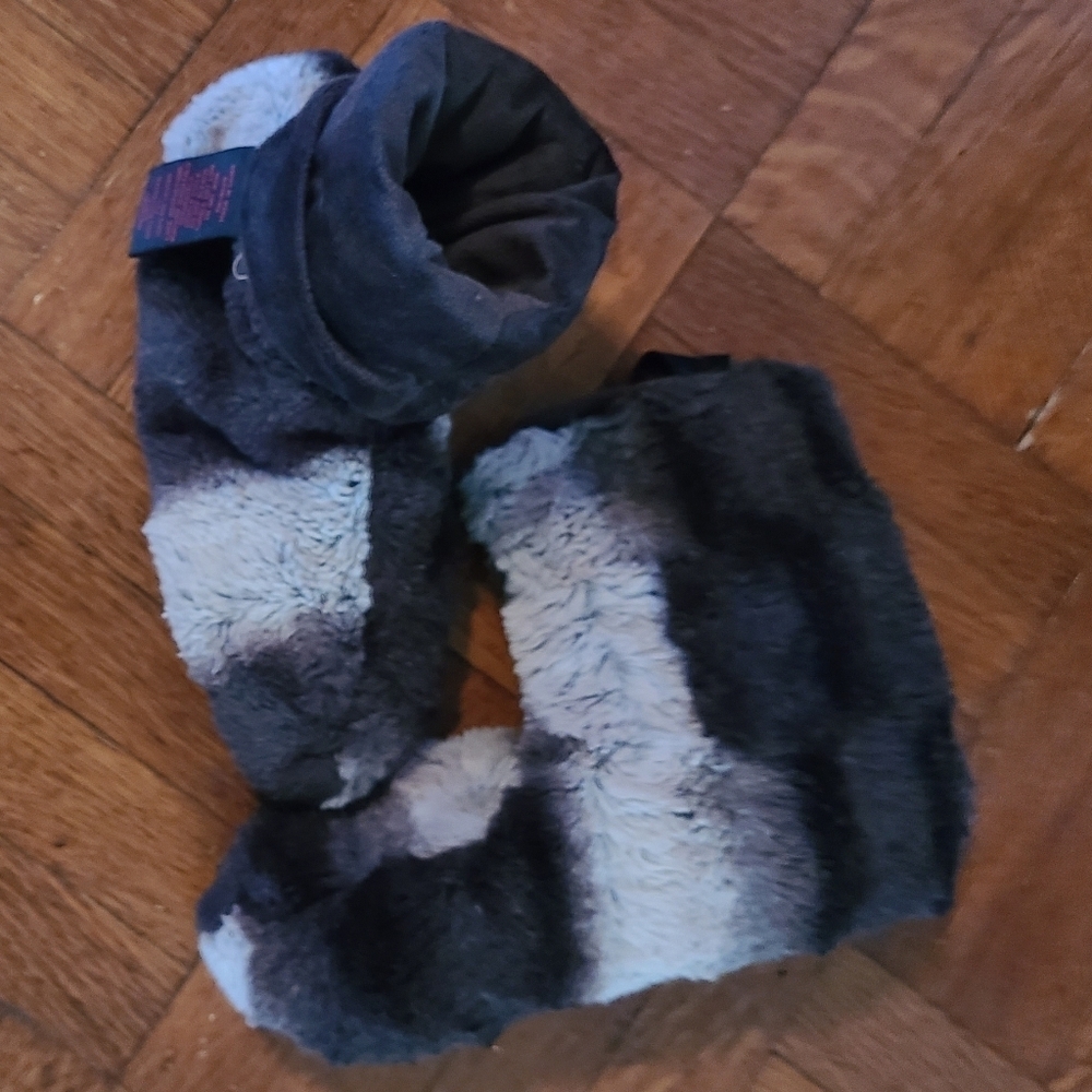 Faux Fur Slippers Size 7 7.5 hp🔥🔥🔥 - Picture 8 of 8